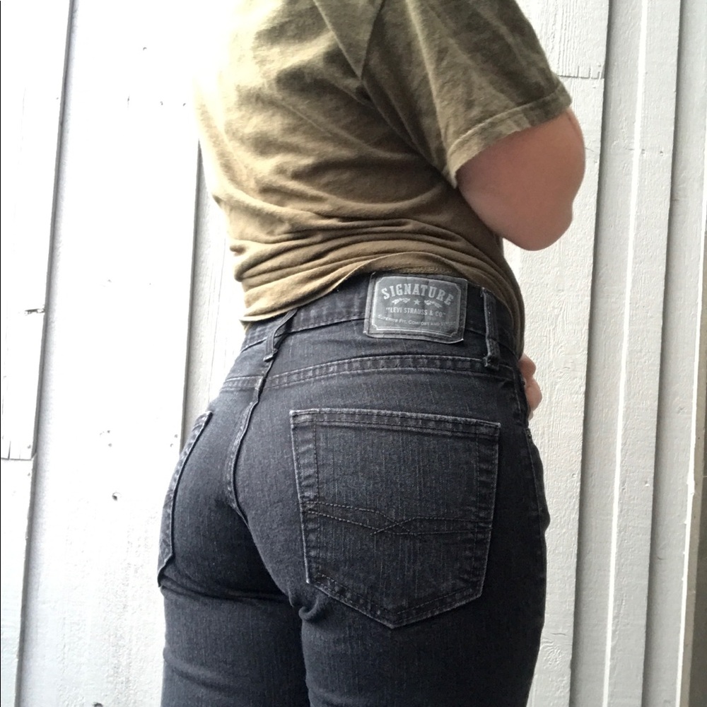 VINTAGE LEVI BLACK HIGH WAISTED JEANS